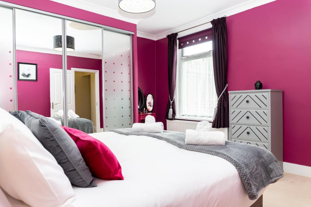 Red Cherry House Уотфорд Экстерьер фото